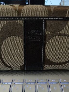 COACH WALLET AS IS